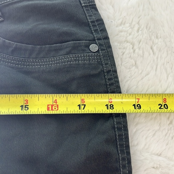 Kuhl roll up cargo pants - Picture 16 of 16